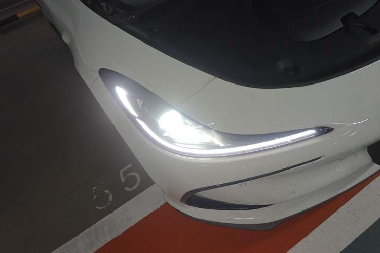 Used IM L6 2024 Max Standard Edition Right Front Headlight