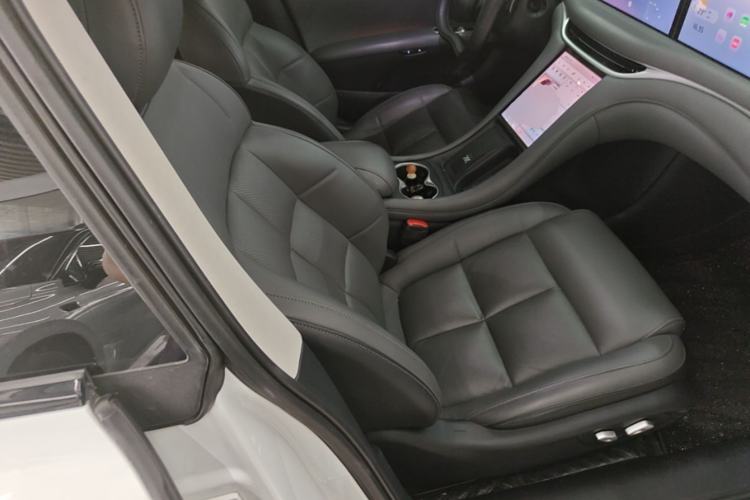 Used IM L6 2024 Max Long-Range Version Right Front Seat