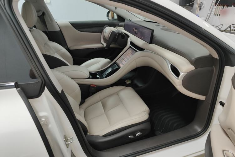 Used IM L6 2024 Max Standard Edition Right Front Seat
