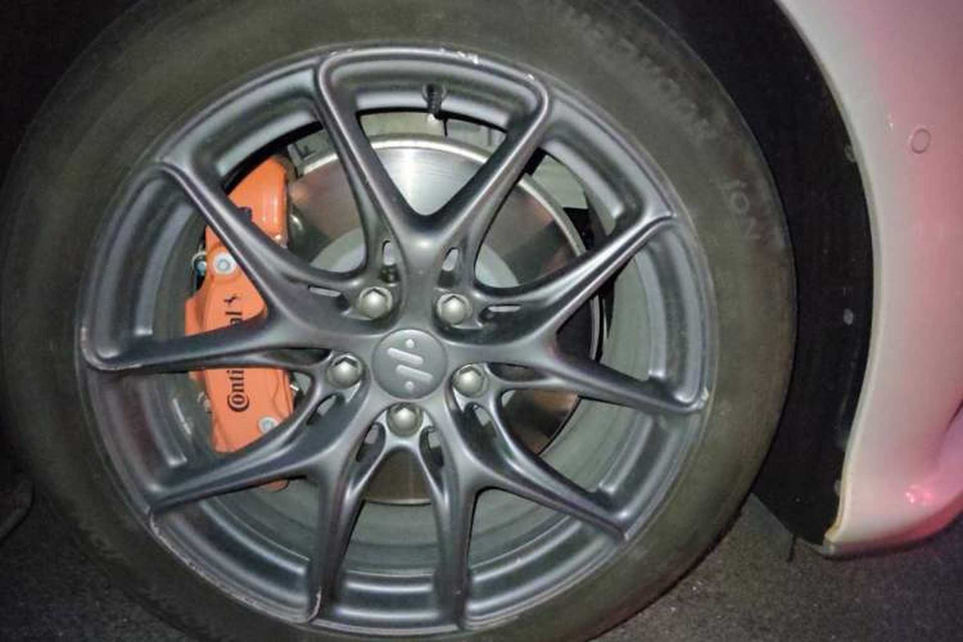 Used IM L6 2024 Max Standard Edition Right Front Wheel Hub