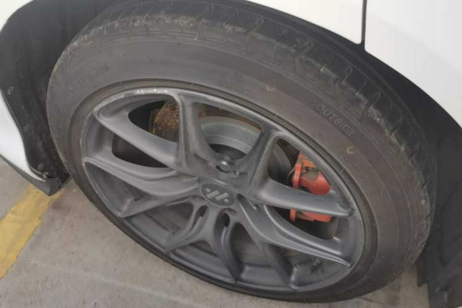 Used IM L6 2024 Max Standard Edition Right Rear Wheel Hub