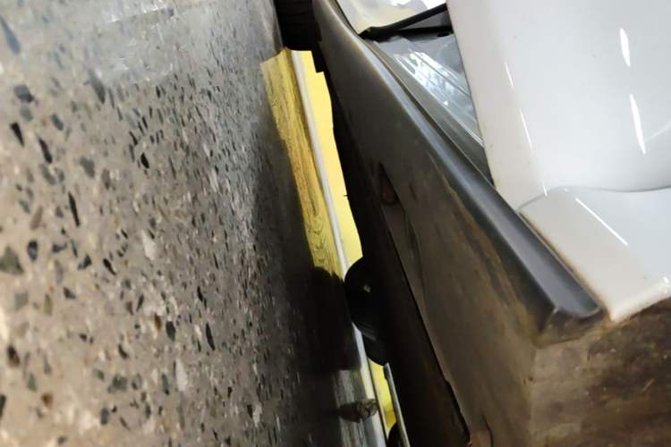Used IM L6 2024 Max Standard Edition Right Side Sill
