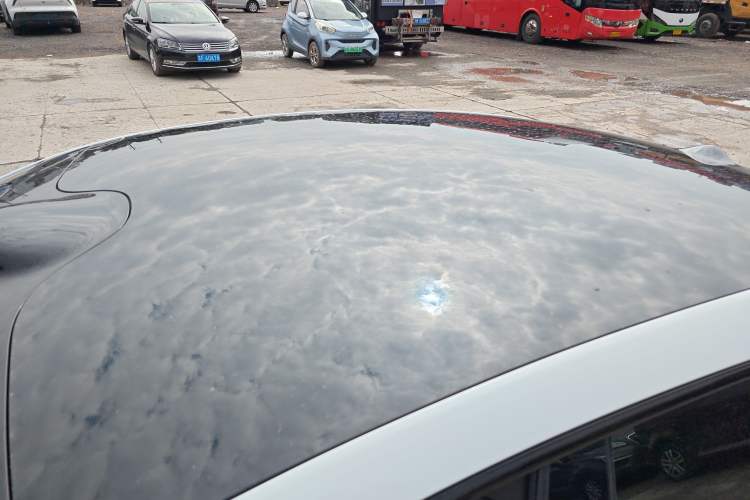Used IM L6 2024 Max Standard Edition Roof