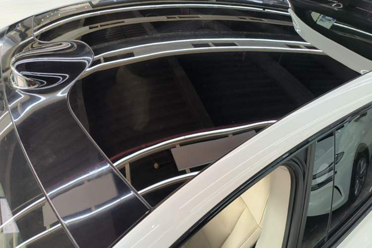 Used IM L6 2024 Max Standard Edition Roof