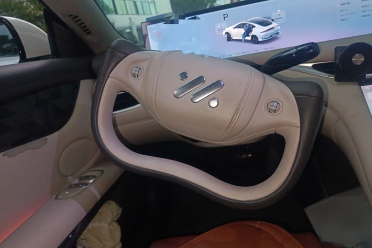 Used IM L6 2024 Max Standard Edition Steering Wheel