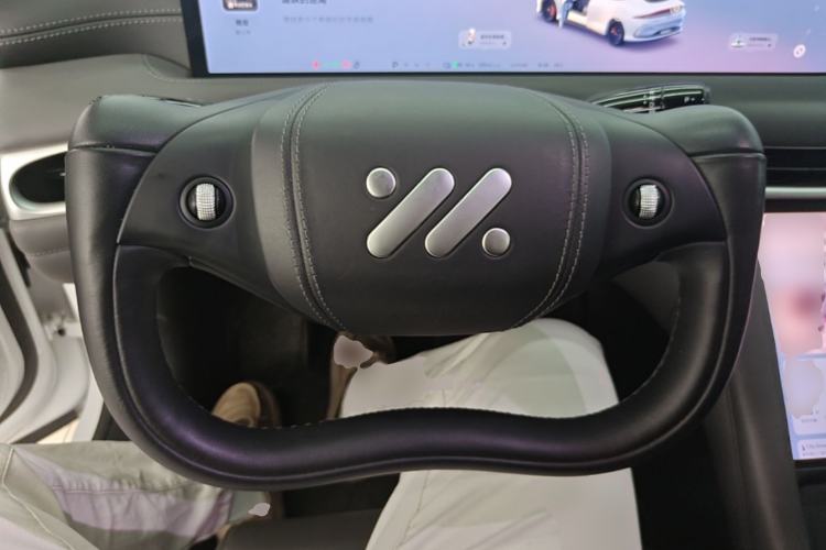 Used IM L6 2024 Max Long-Range Version Steering Wheel