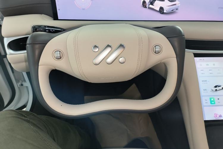 Used IM L6 2024 Max Standard Edition Steering Wheel