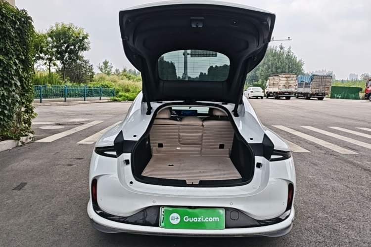 Used IM L6 2024 Max Standard Edition Trunk