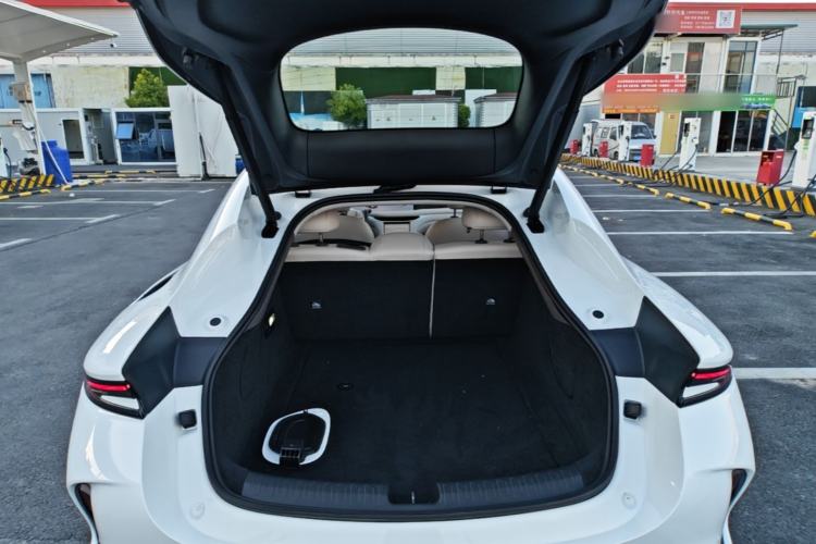 Used IM L6 2024 Max Standard Edition Trunk