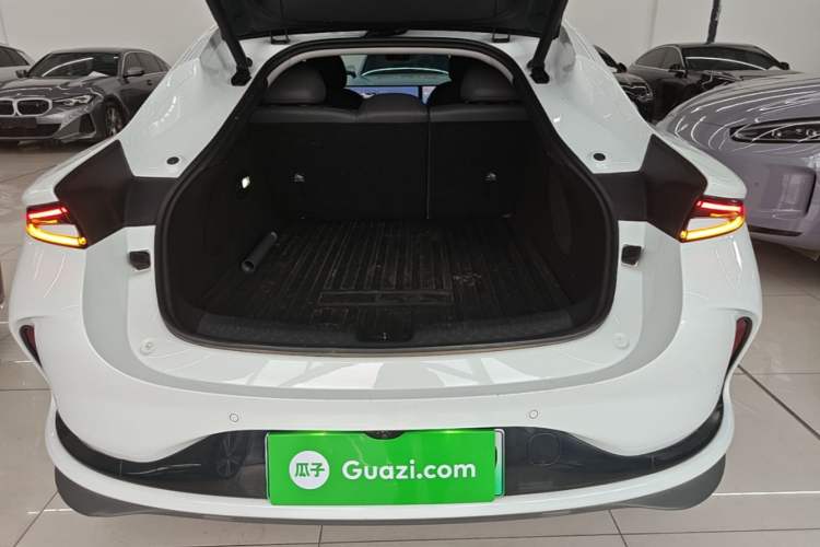 Used IM L6 2024 Max Long-Range Version Trunk