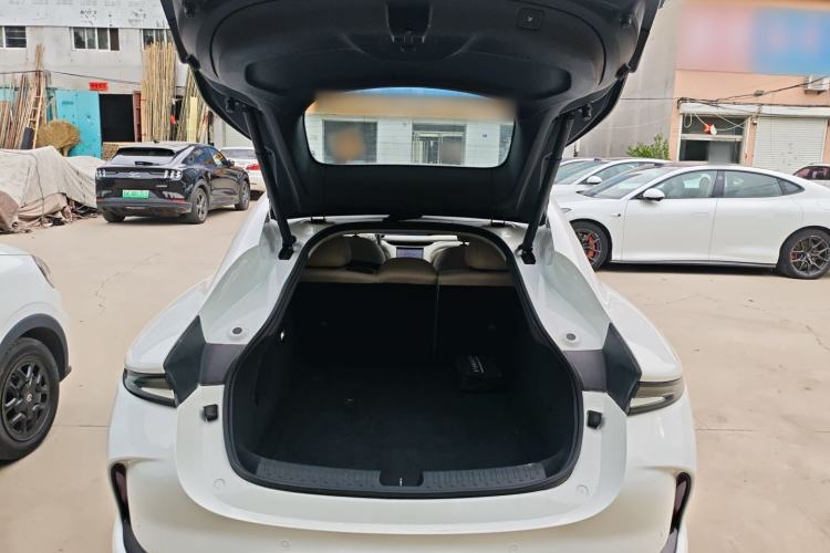 Used IM L6 2024 Max Standard Edition Trunk