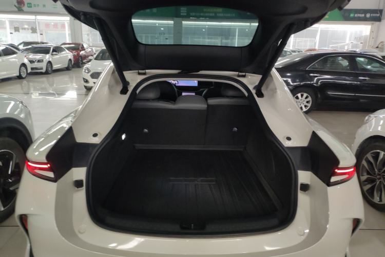 Used IM L6 2024 Max Standard Edition Trunk