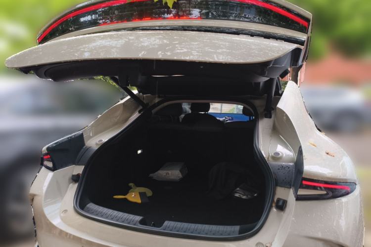 Used IM L6 2024 Max Standard Edition Trunk