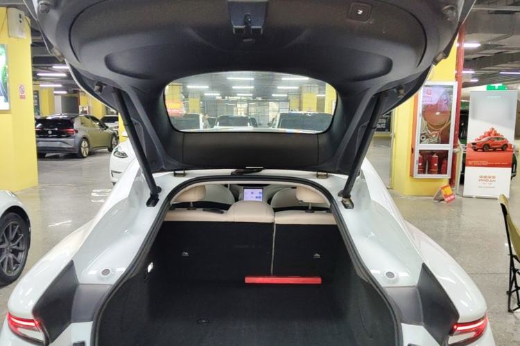 Used IM L6 2024 Max Standard Edition Trunk