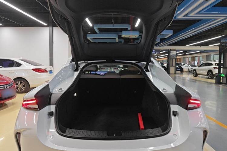 Used IM L6 2024 Max Standard Edition Trunk