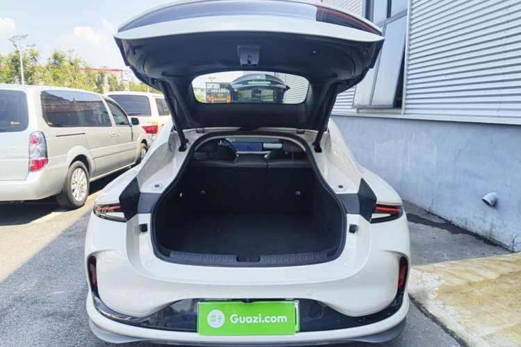 Used IM L6 2024 Max Standard Edition Trunk