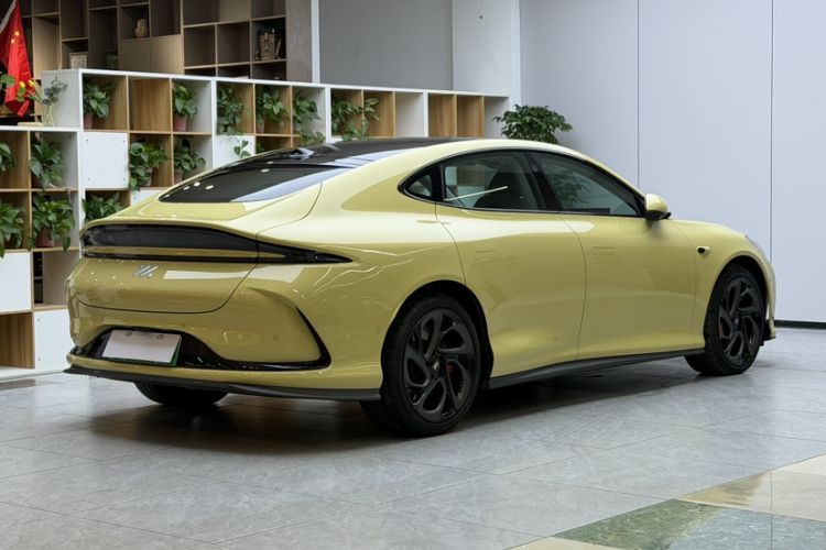 Used IM L6 2024 Max Enhanced Performance Edition Exterior 3