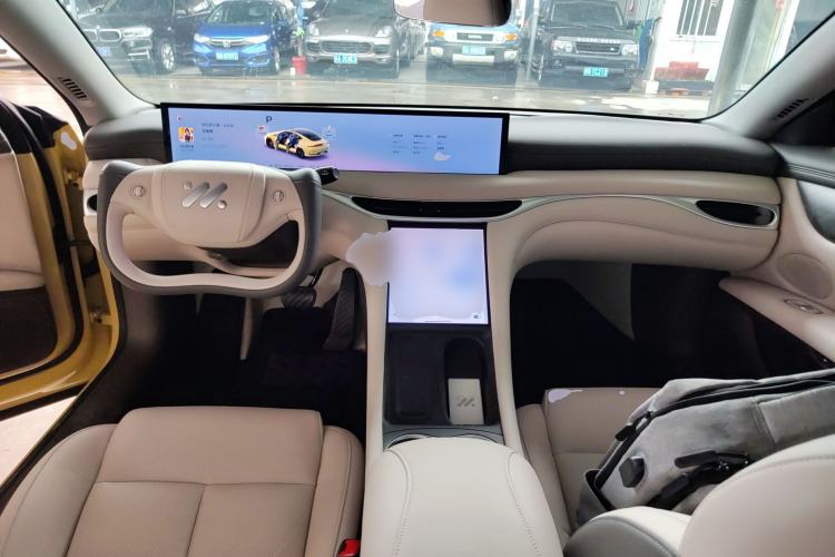 Used IM L6 2024 Max Standard Edition Interior 2
