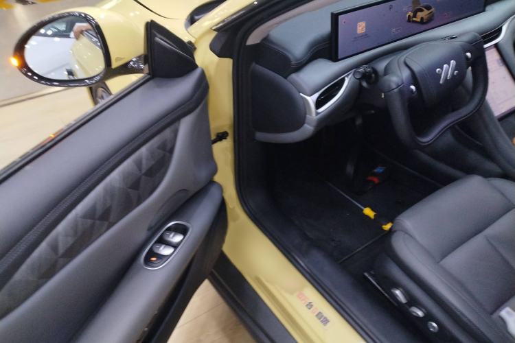 Used IM L6 2024 Max Standard Edition Interior 3