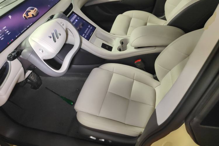 Used IM L6 2024 Max Standard Edition Left Front Seat