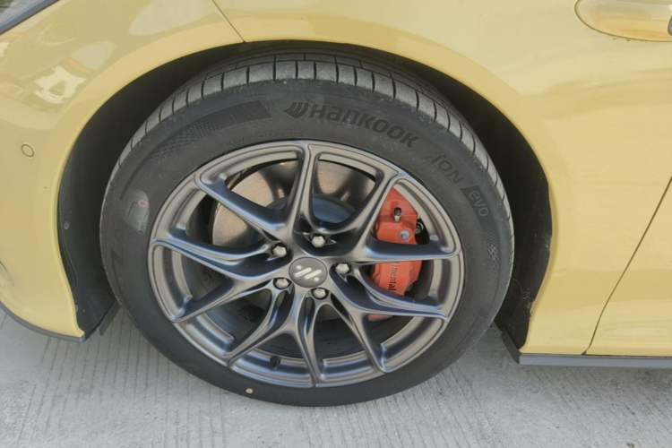 Used IM L6 2024 Max Standard Edition Left Front Wheel Hub