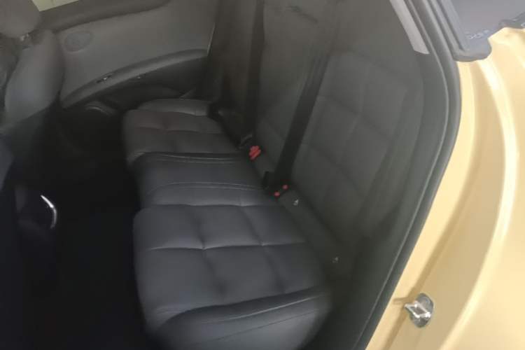 Used IM L6 2024 Max Standard Edition Left Rear Seat