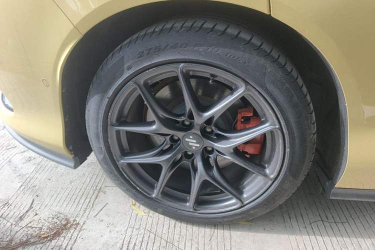 Used IM L6 2024 Max Standard Edition Right Rear Wheel Hub