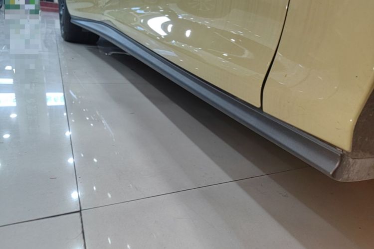 Used IM L6 2024 Max Enhanced Performance Edition Right Side Sill