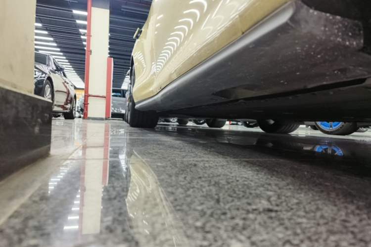 Used IM L6 2024 Max Standard Edition Right Side Sill
