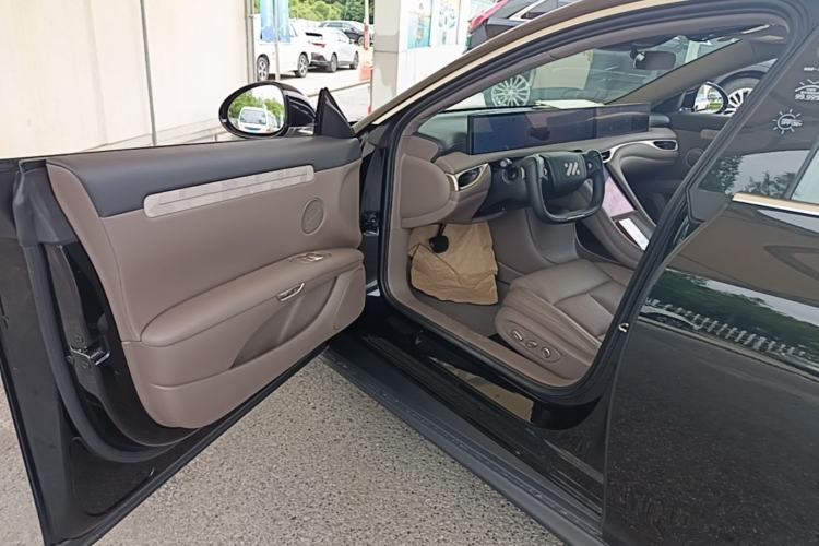 Used IM L6 2025 Ultra Model Driver Seat