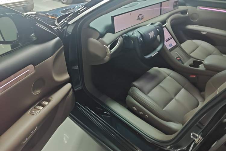 Used IM L6 2025 Max+ Driver Seat