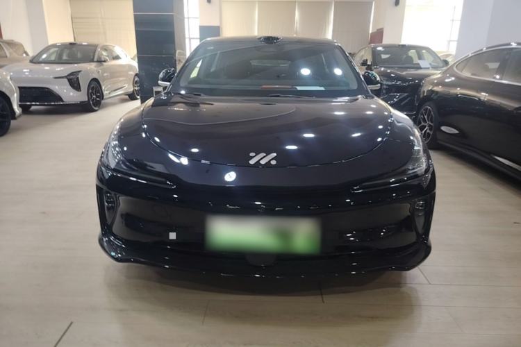 Used IM L6 2025 Ultra Model Front