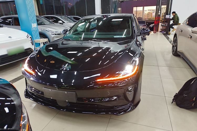 Used IM L6 2025 Ultra Model Front