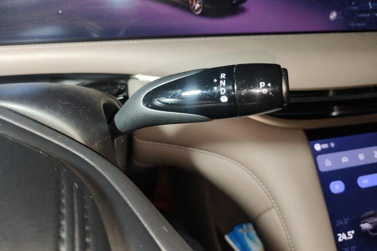 Used IM L6 2025 Ultra Model Gear Lever