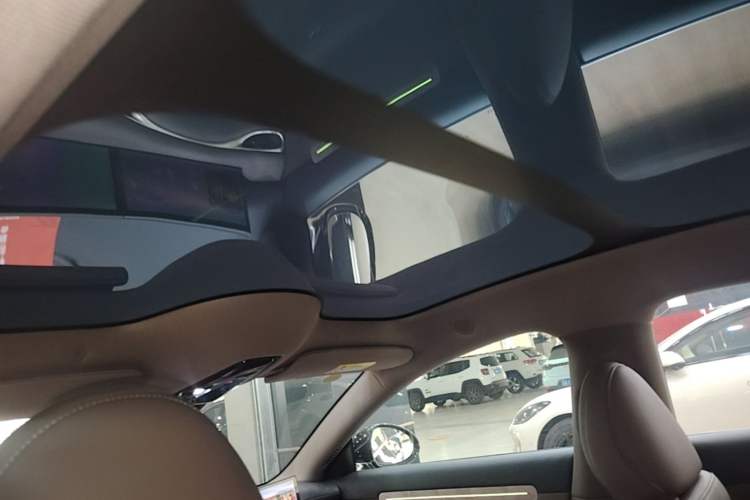 Used IM L6 2025 Ultra Model Headliner
