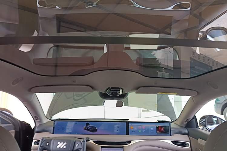 Used IM L6 2025 Ultra Model Headliner