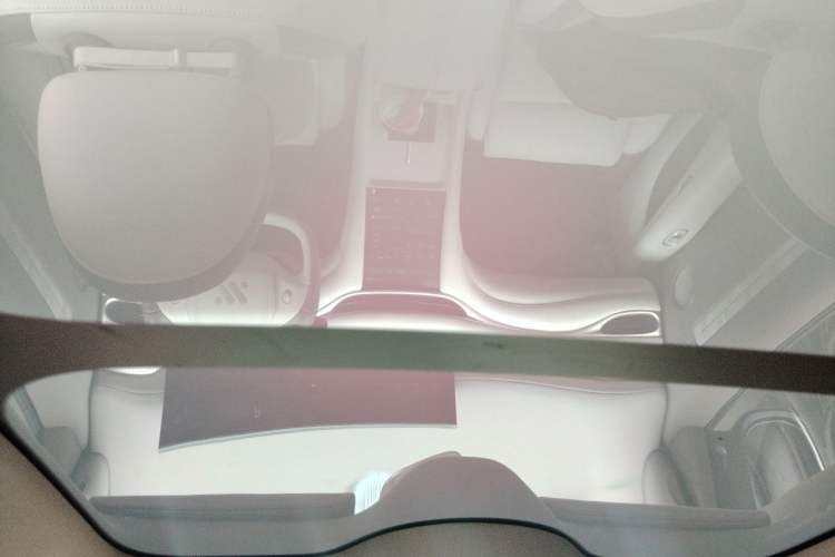 Used IM L6 2025 Max Headliner