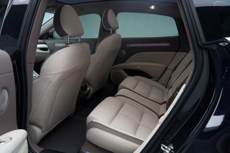 Used IM L6 2025 Pro Max model Interior 5