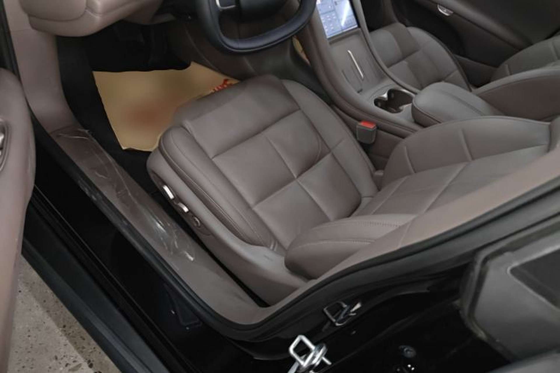 Used IM L6 2025 Ultra Model Left Front Seat