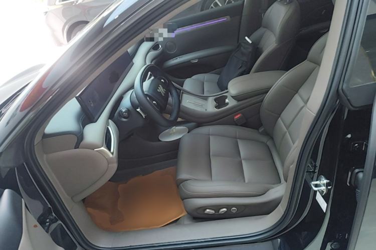 Used IM L6 2025 Max Left Front Seat