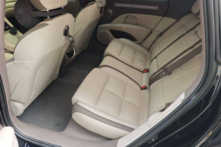 Used IM L6 2025 Max+ Left Rear Seat