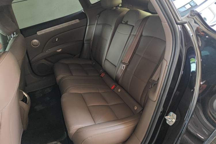 Used IM L6 2025 Ultra Model Left Rear Seat