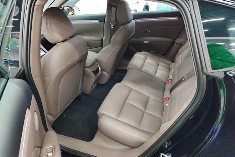 Used IM L6 2025 Ultra Model Left Rear Seat