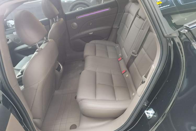 Used IM L6 2025 Max Left Rear Seat