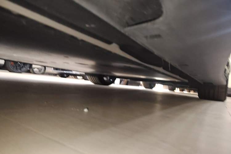 Used IM L6 2025 Ultra Model Left Side Sill
