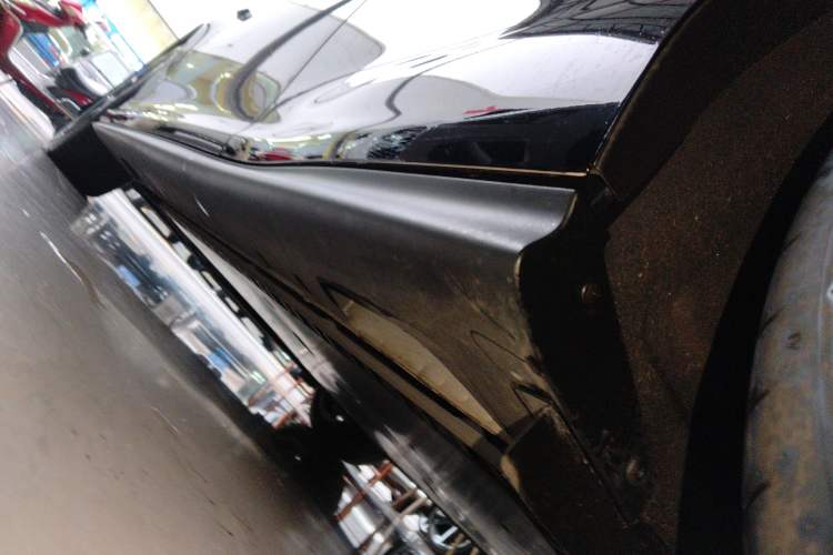 Used IM L6 2025 Max Left Side Sill
