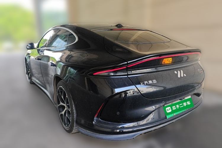 Used IM L6 2025 Ultra Model Rear Left 45 Deg