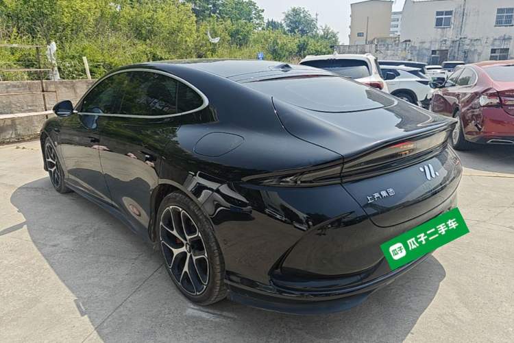 Used IM L6 2025 Ultra Model Rear Left 45 Deg