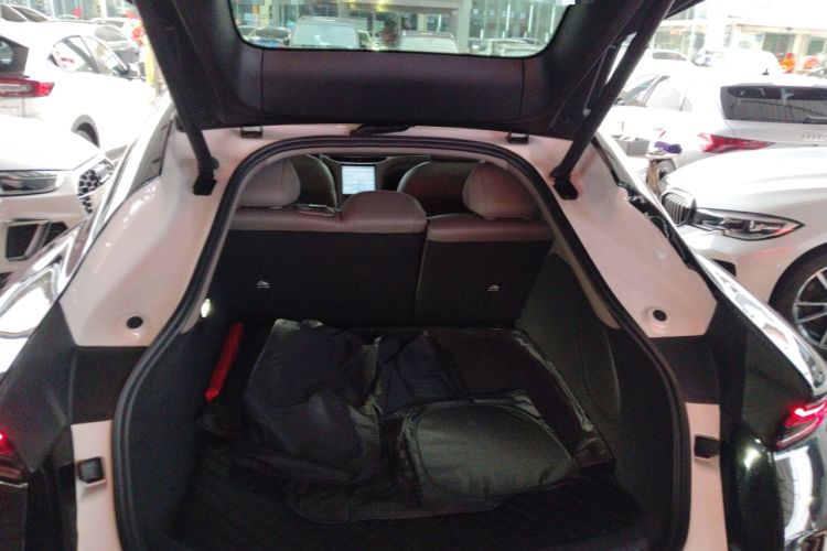 Used IM L6 2025 Max Trunk