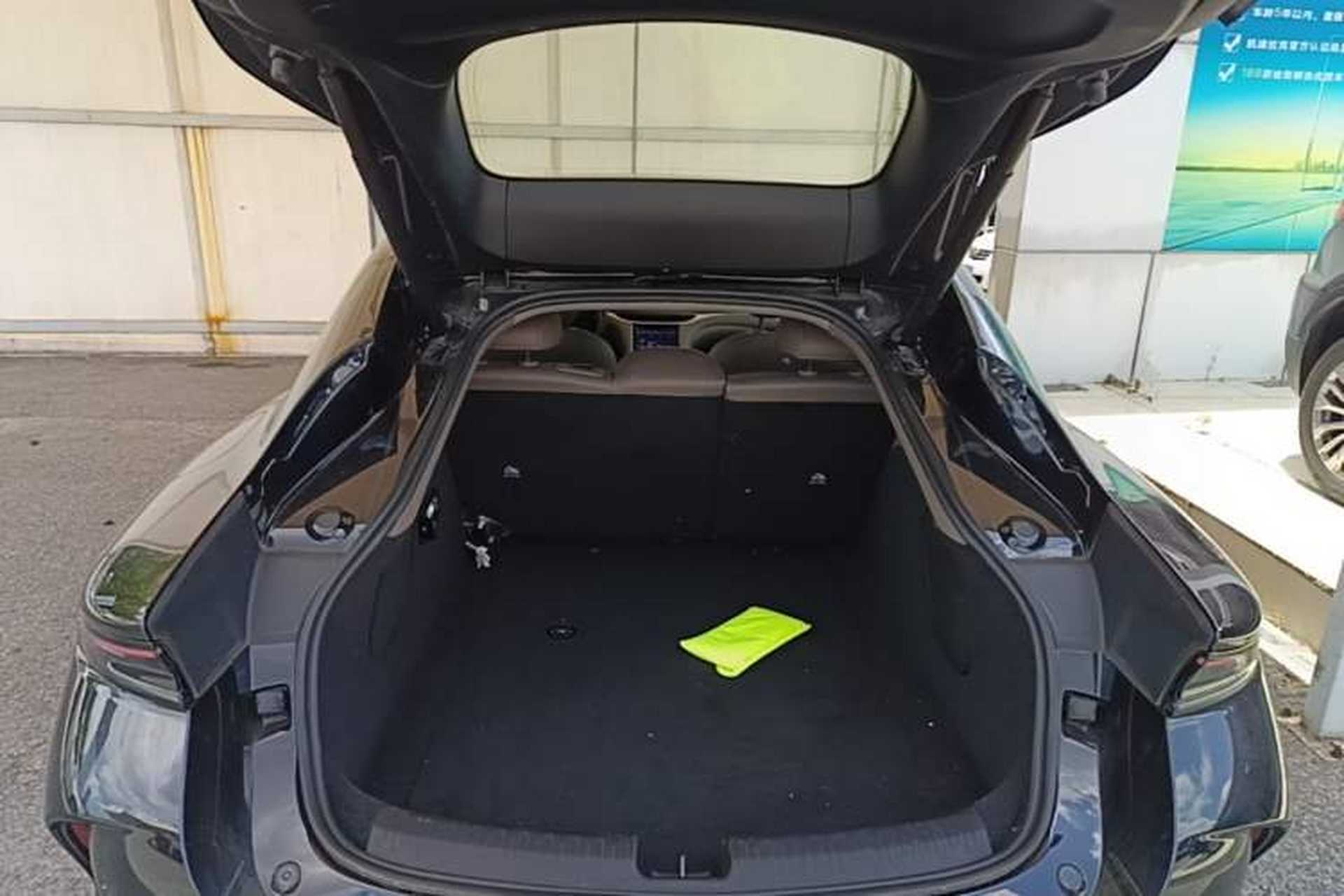 Used IM L6 2025 Ultra Model Trunk